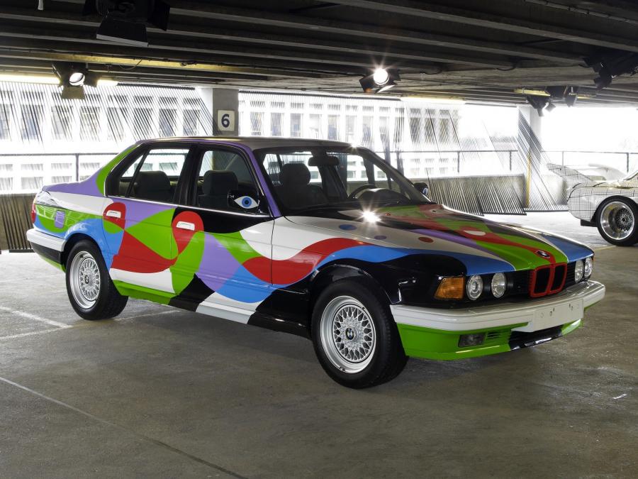  BMW 730i Art Car by Cesar Manrique 1990 года  (фото 2 из 8)